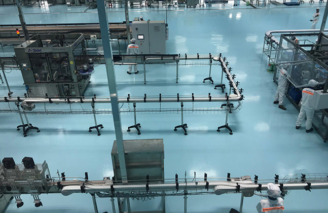 Flowfresh SL polyurethane resin floor system was chosen, thanks to its suitability to dry and semi-wet food and beverage spaces